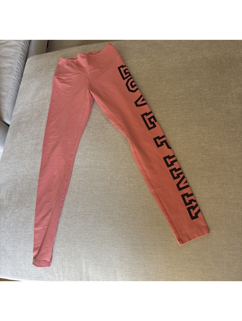 Victoria’s Secret Yoga Love PINK Spellout Logo Coral Leggings Size S Small